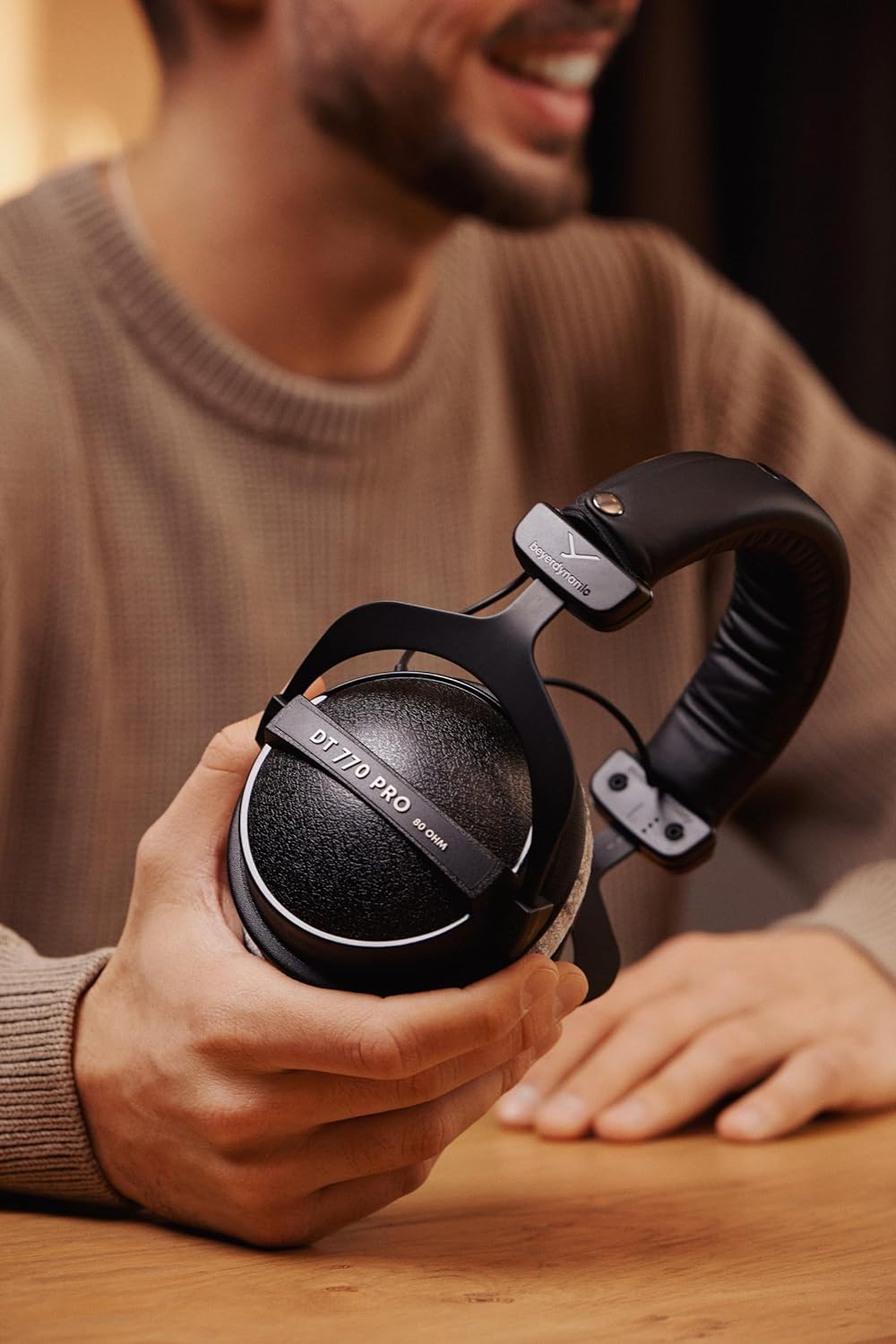 DT 770 PRO (80 Ohm) Stüdyo Referans Kulaklığı