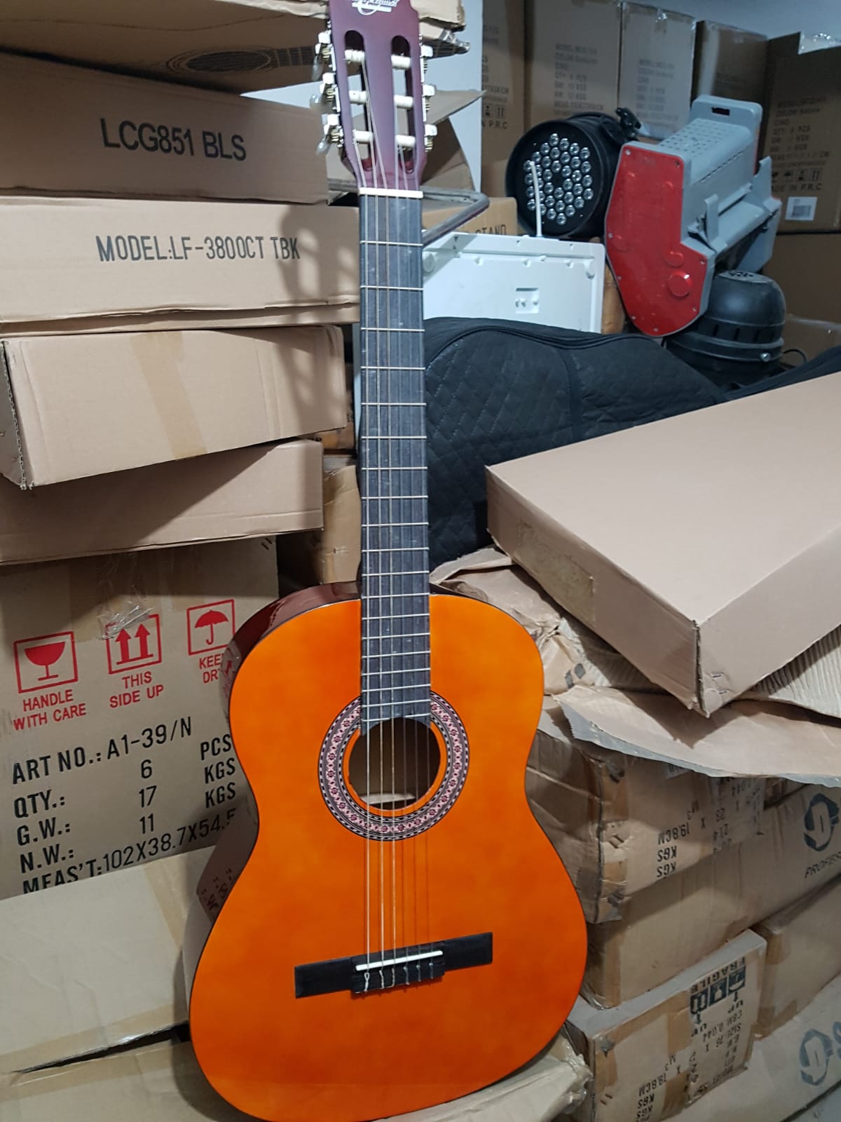 Spot Klasik Gitar 5 Adet Var