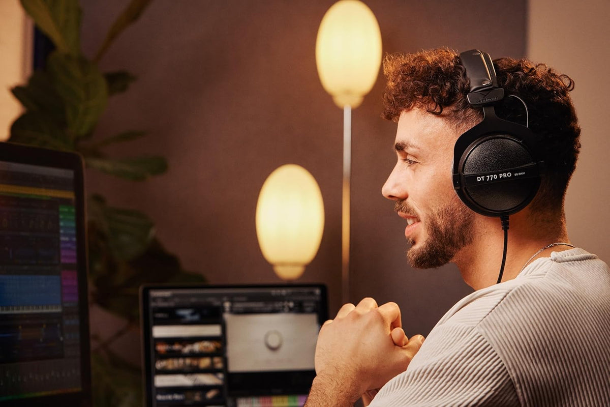 DT 770 PRO (80 Ohm) Stüdyo Referans Kulaklığı